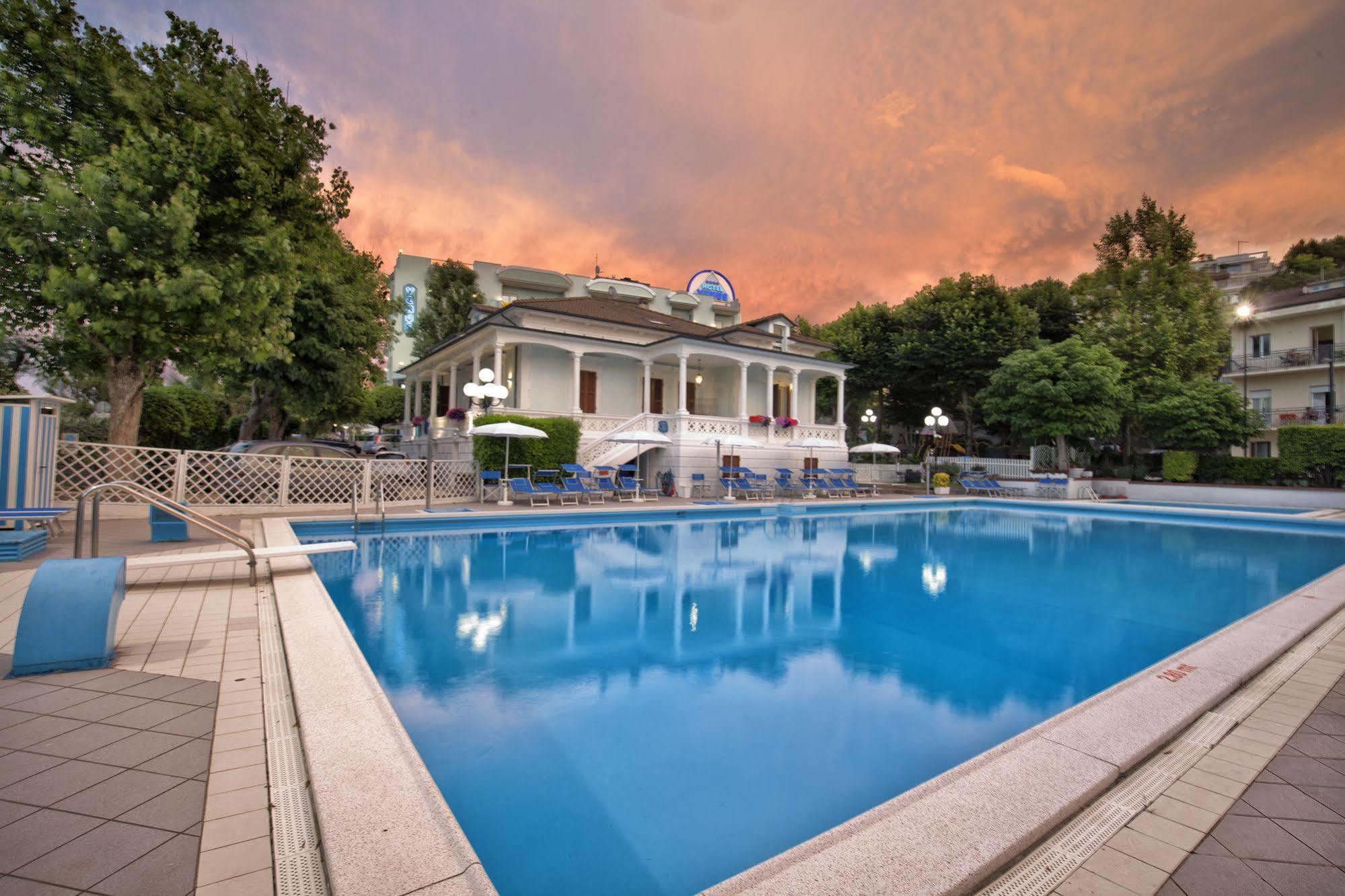 Hotel Venus Gabicce Mare Zewnętrze zdjęcie